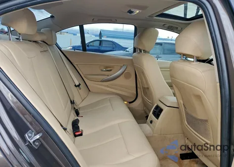 2013 BMW 328 I Sulev z USA, uszkodzony, nr VIN WBA3C1C59DF436752